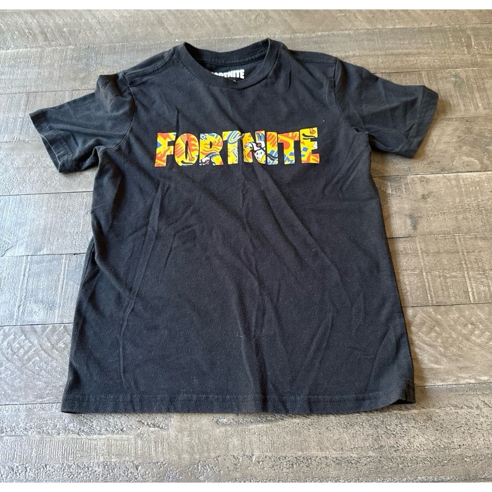 Fortnite Boys Black "Fortnite" Short Sleeve Tee Size Medium